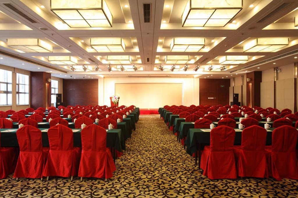 Beijing Wuhuan Hotel Exterior photo